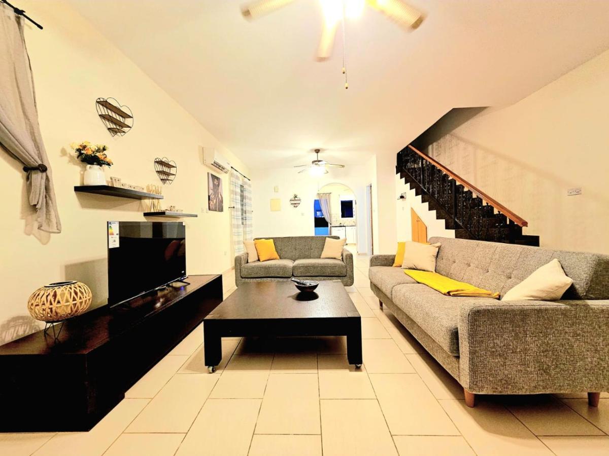 Spacious Villa With Private Pool Paphos Exterior foto