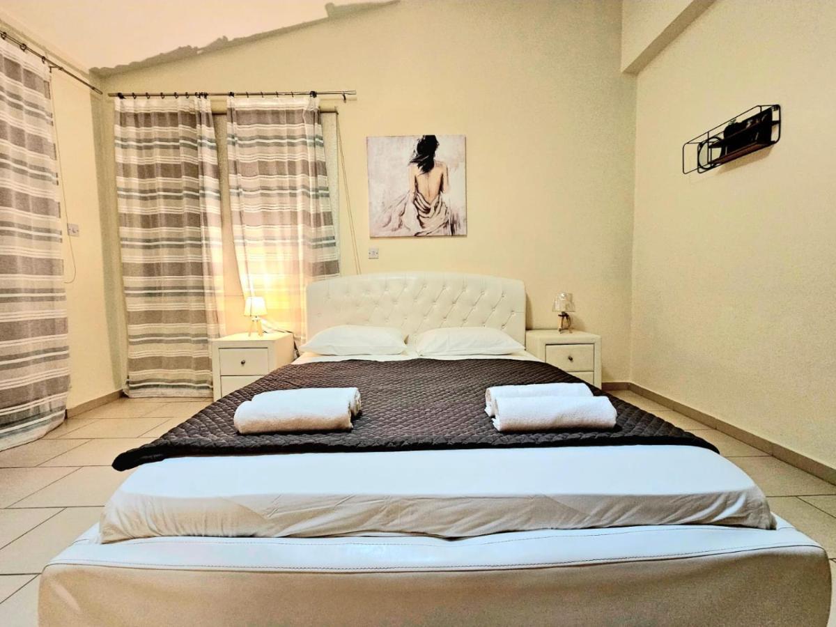 Spacious Villa With Private Pool Paphos Exterior foto