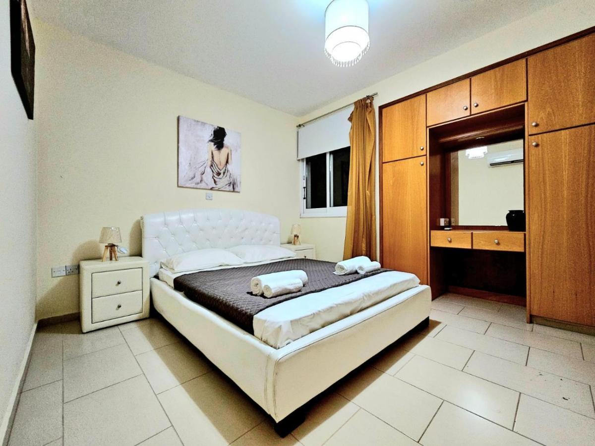 Spacious Villa With Private Pool Paphos Exterior foto